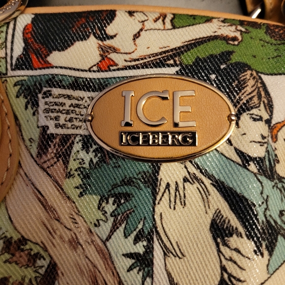 Rare Ice Iceberg Comic Bag - Picture 2 of 8